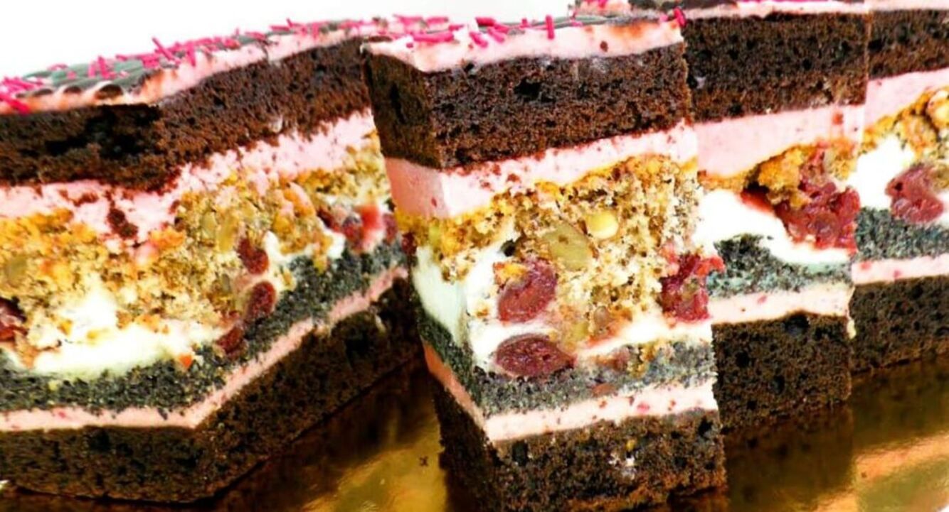 Готовим пирог "Королевская вишня" Готовим пирог "Королевская вишня"