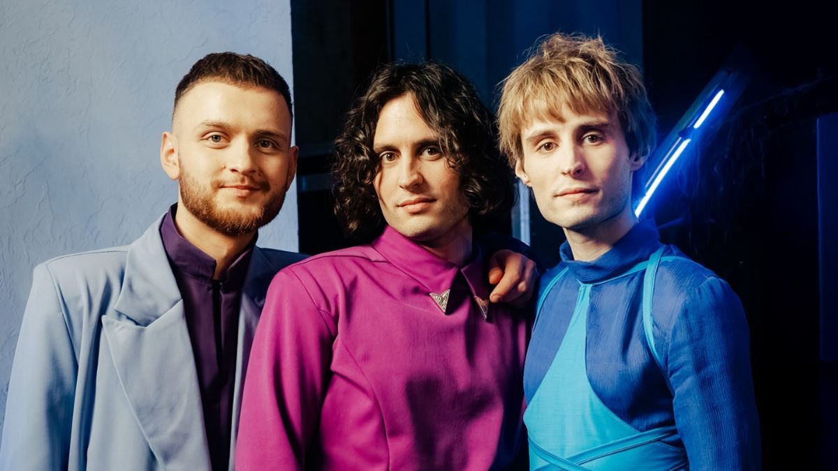 Текст і переклад пісні Bird of Pray, Ziferblat Текст і переклад пісні Bird of Pray, Ziferblat