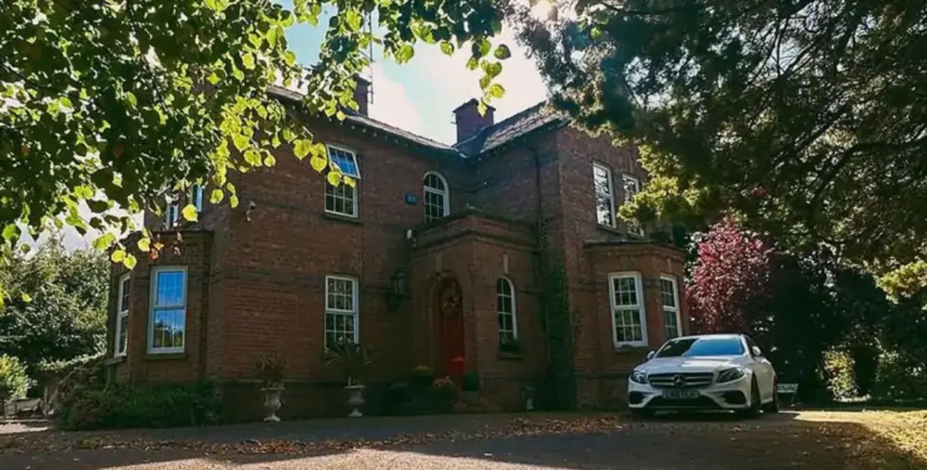 Скрытая камера в доме - женщина испугалась, когда наткнулась на такую находку - Недвижимость Скрытая камера в доме - женщина испугалась, когда наткнулась на такую находку - Недвижимость