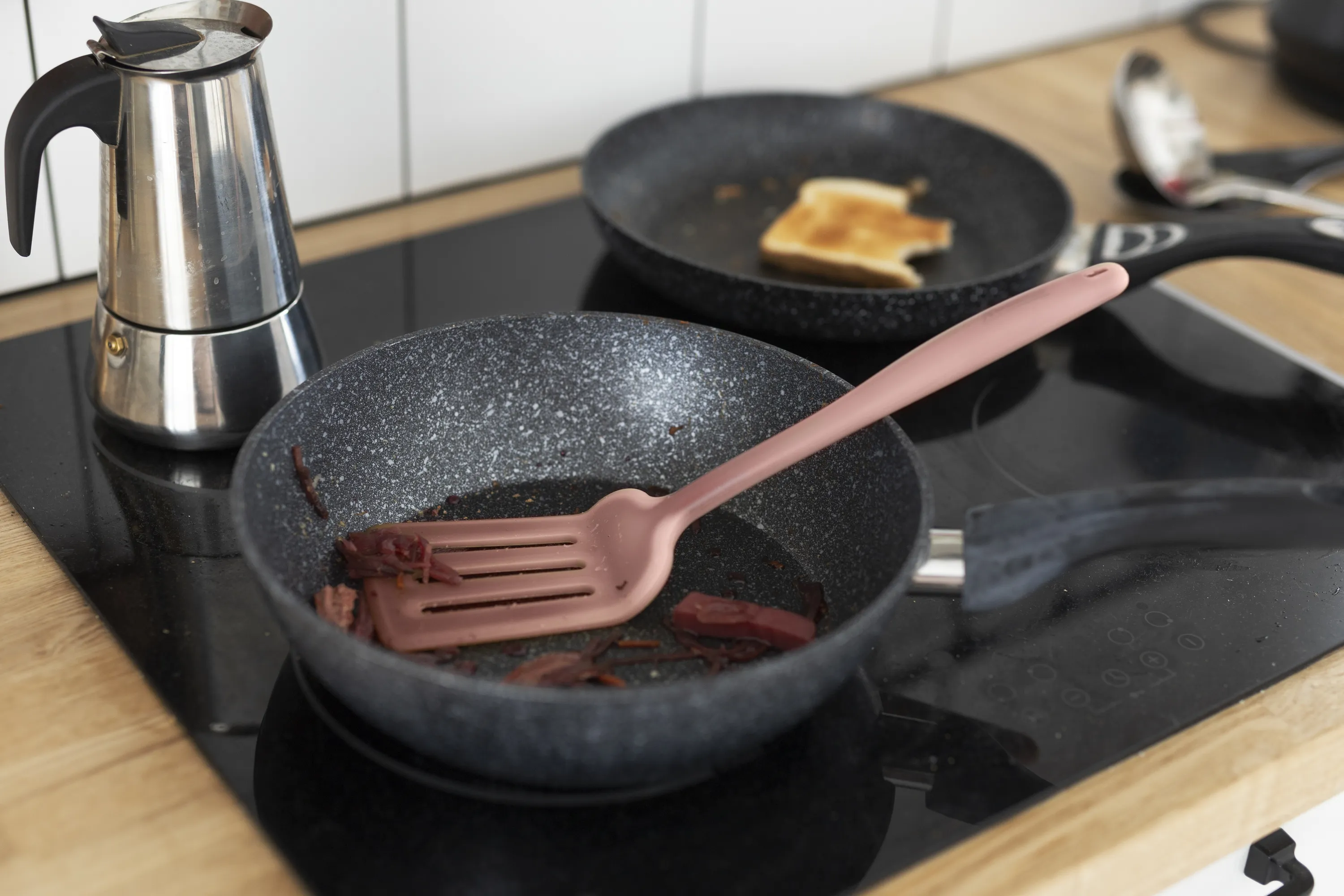 Скільки конфорок повинно бути на індукційній плиті