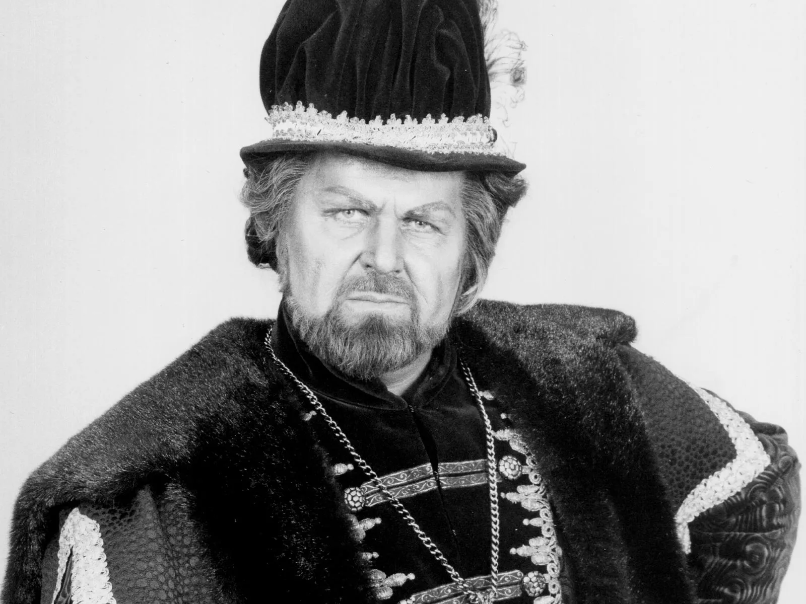 Пол Плішка в ролі Пол Плішка в ролі