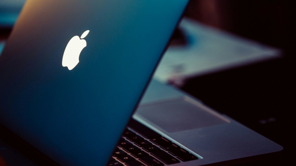 Apple може постраждати найбільше через нові мита Трампа Apple може постраждати найбільше через нові мита Трампа