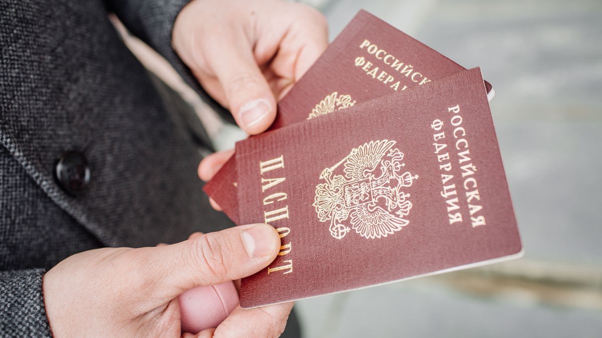 Росія продовжує порушувати норми міжнародного права Росія продовжує порушувати норми міжнародного права