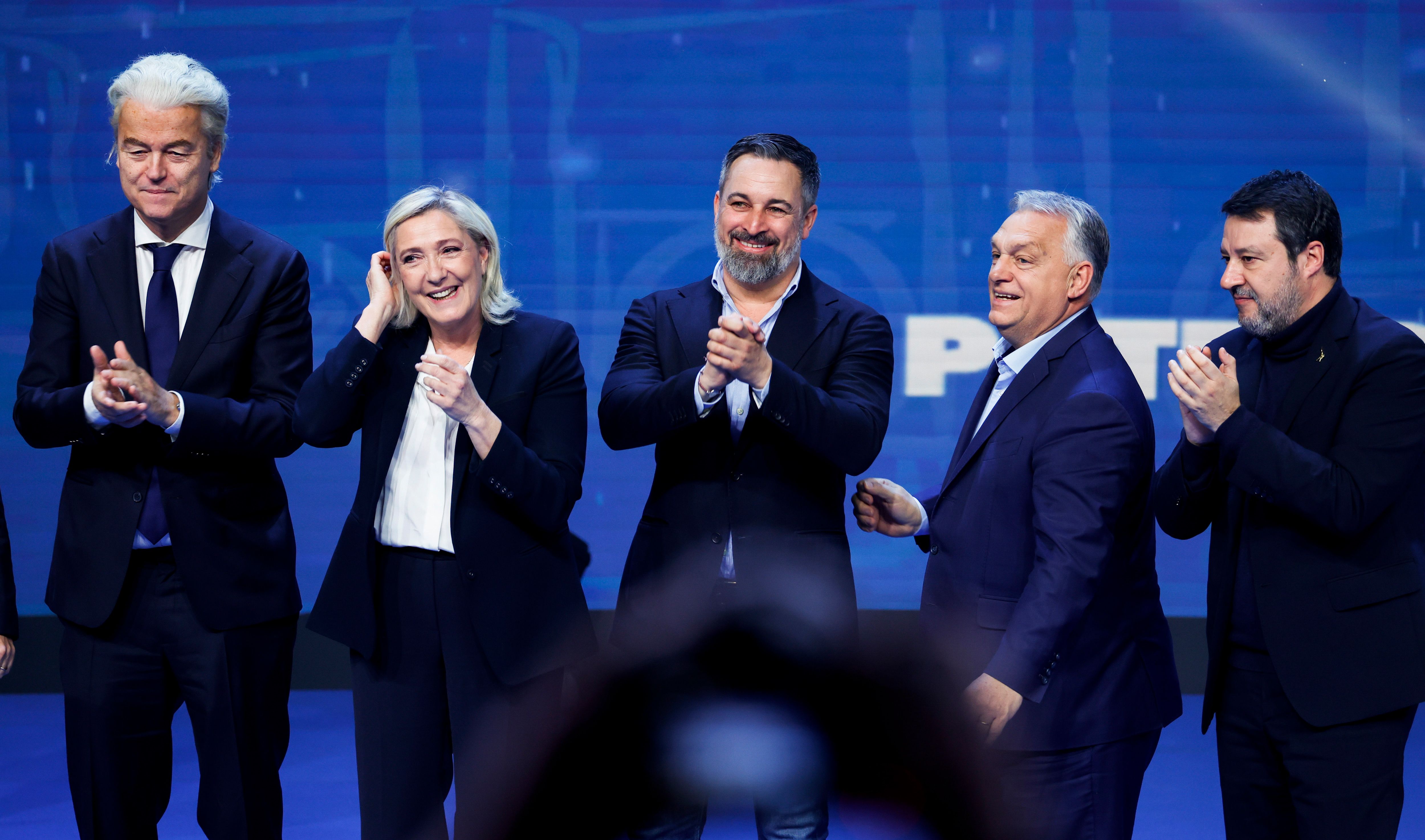 Ультраправые политики провели встречу в Мадриде Ультраправые политики провели встречу в Мадриде