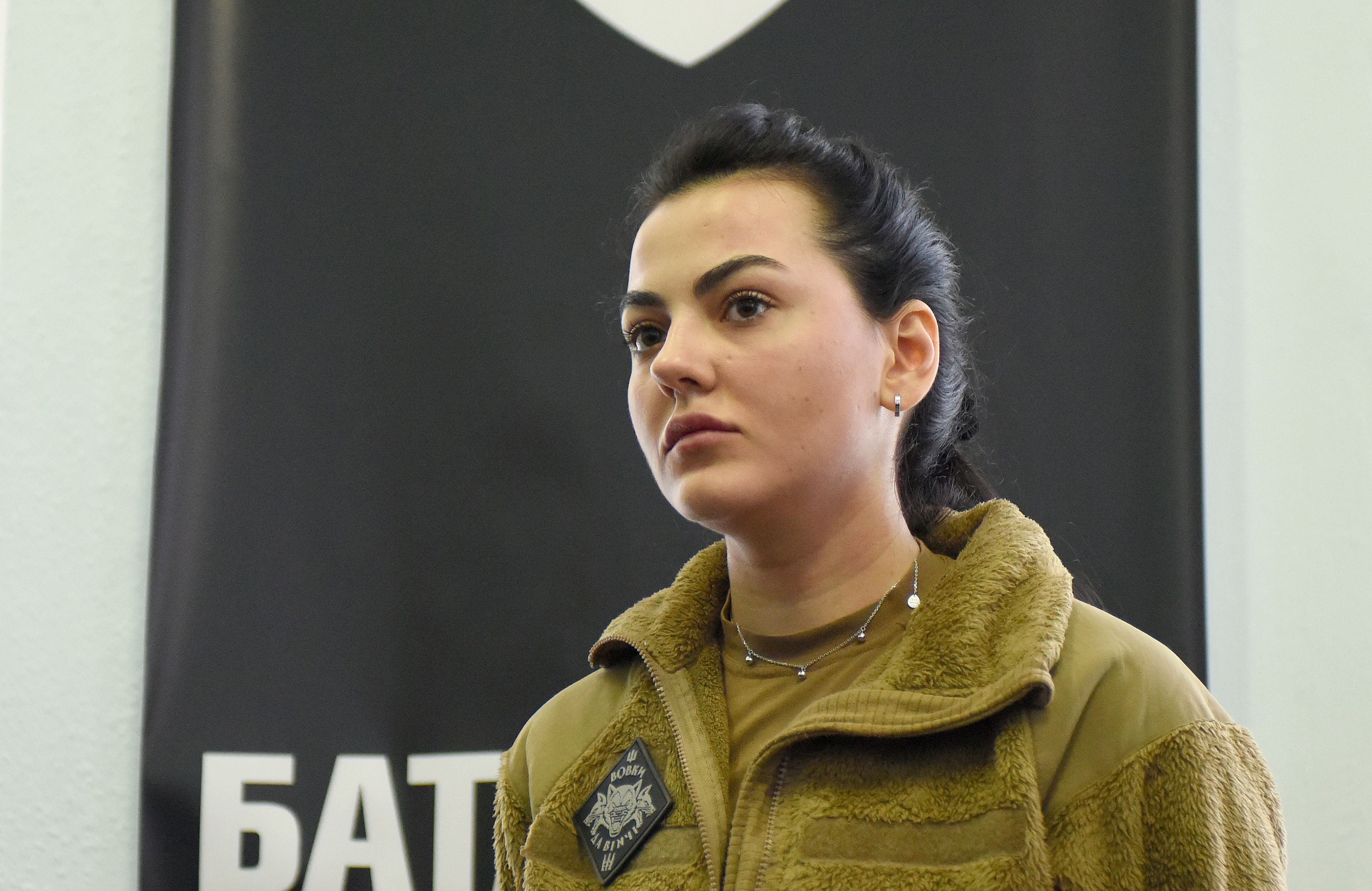 Контракты 18-24 - Алина Михайлова назвала это дискриминацией - новости Украины - 24 Канал Контракты 18-24 - Алина Михайлова назвала это дискриминацией - новости Украины - 24 Канал