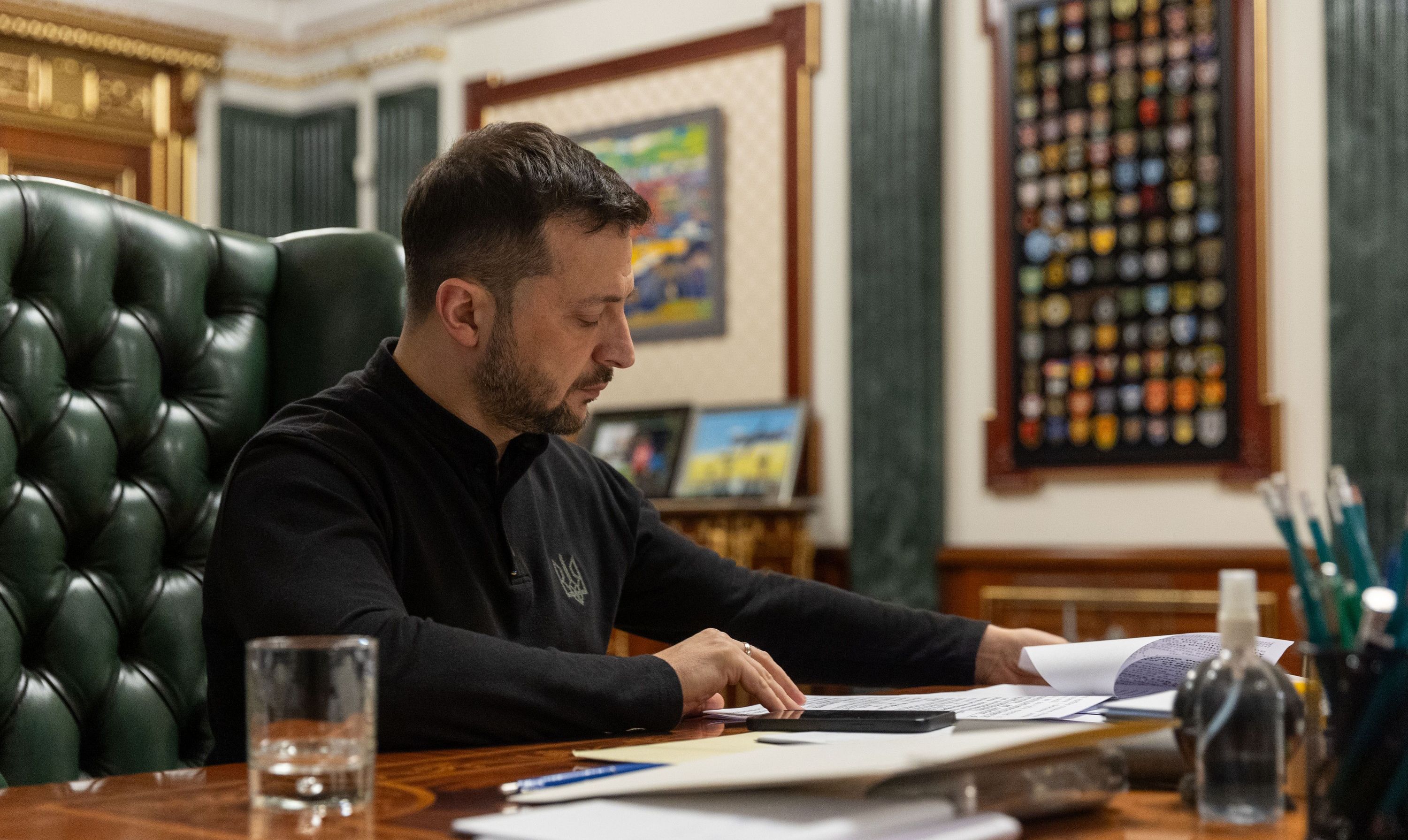 Зеленский подписал указ о прохождении ВЛК - 24 Канал Зеленский подписал указ о прохождении ВЛК - 24 Канал