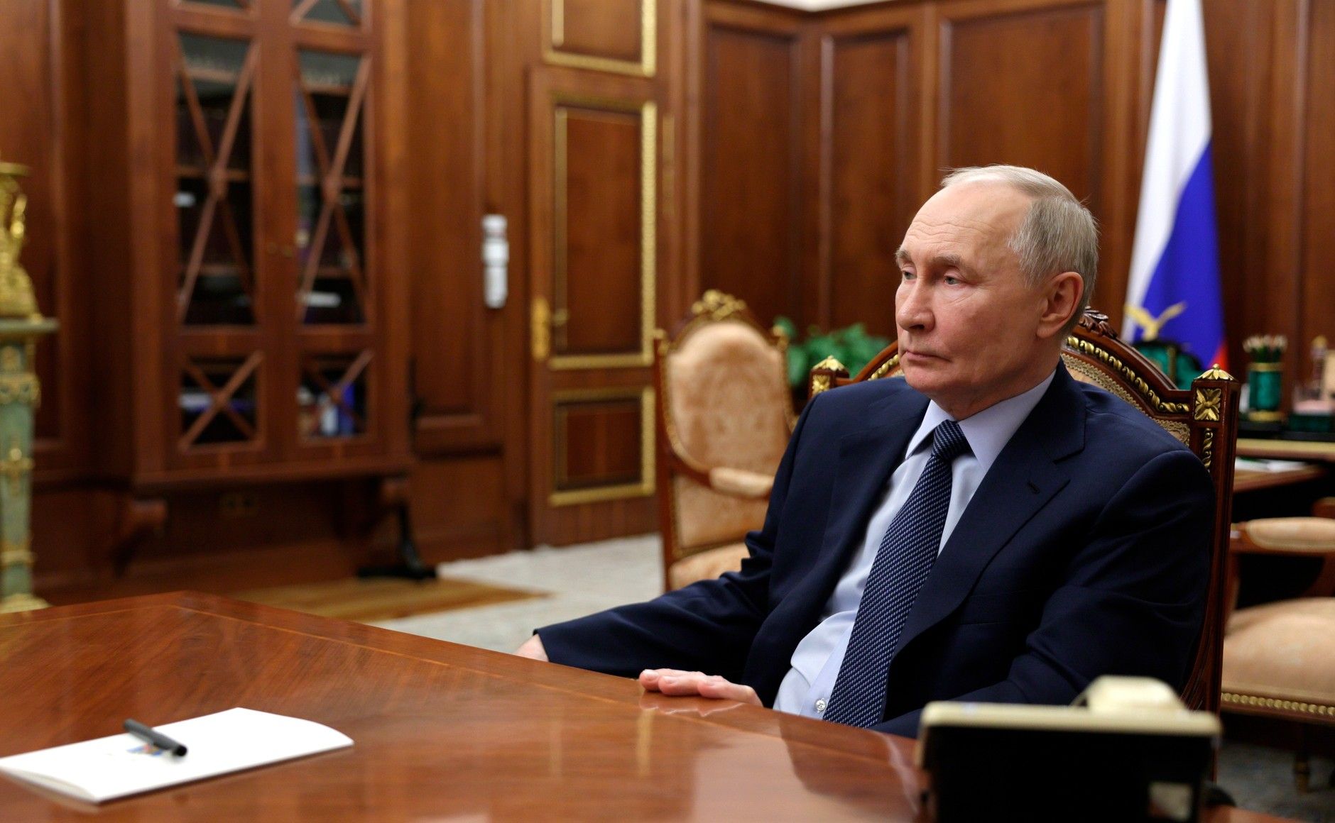 Российский диктатор Владимир Путин в Кремле Российский диктатор Владимир Путин в Кремле