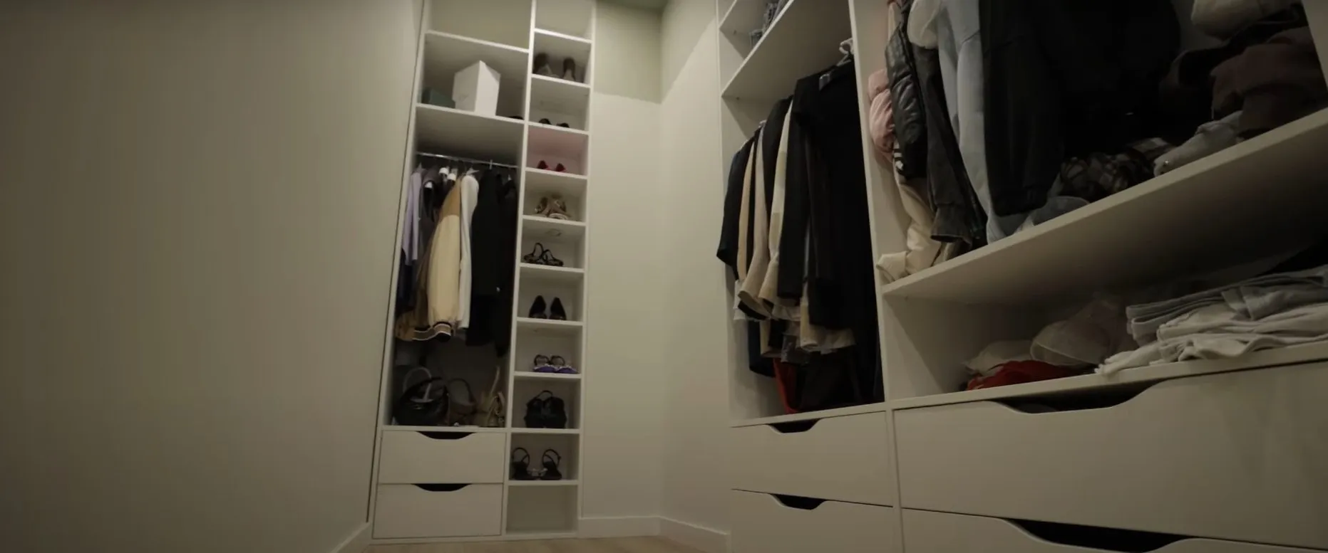 Гардеробная комната Белень Гардеробная комната Белень