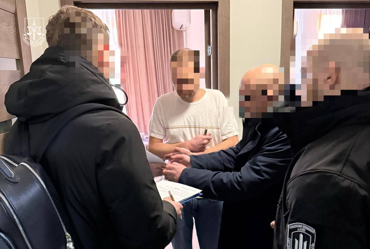 ДБР арештували директора PIN-UP, його підозрюють у співпраці на Росію ДБР арештували директора PIN-UP, його підозрюють у співпраці на Росію