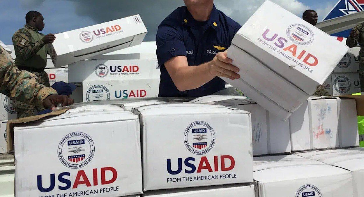 Трамп должен возобновить финансирование агентства USAID Трамп должен возобновить финансирование агентства USAID