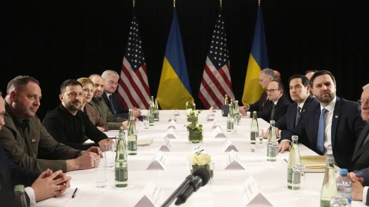 У Білому домі прокоментували відмову Зеленського підписувати угоду про мінеральні ресурси У Білому домі прокоментували відмову Зеленського підписувати угоду про мінеральні ресурси