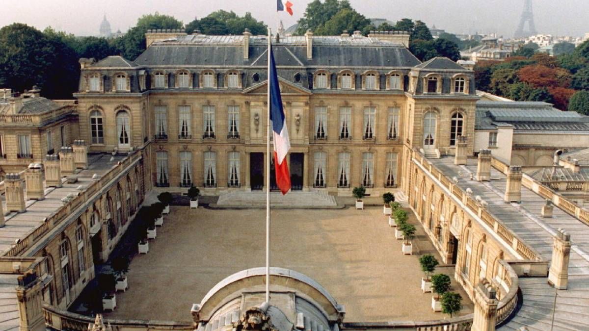 В Париж прибывают европейские лидеры В Париж прибывают европейские лидеры