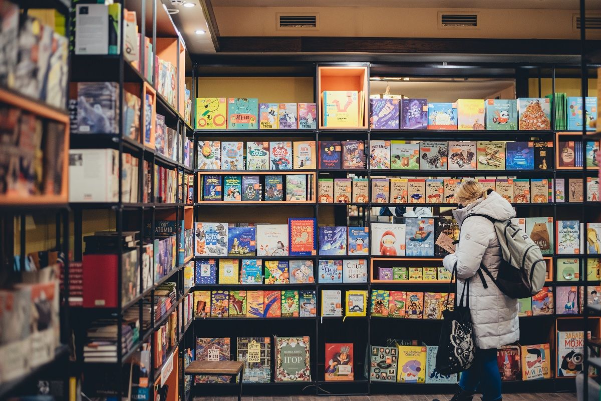 Популярные книги 2025 - какие книги читают молодые украинцы - рейтинг популярных книг - Тренды