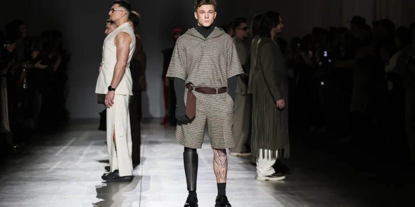 Ветераны стали моделями показа Andreas Moskin и представили коллекцию функциональной одежды - Тренды Ветераны стали моделями показа Andreas Moskin и представили коллекцию функциональной одежды - Тренды