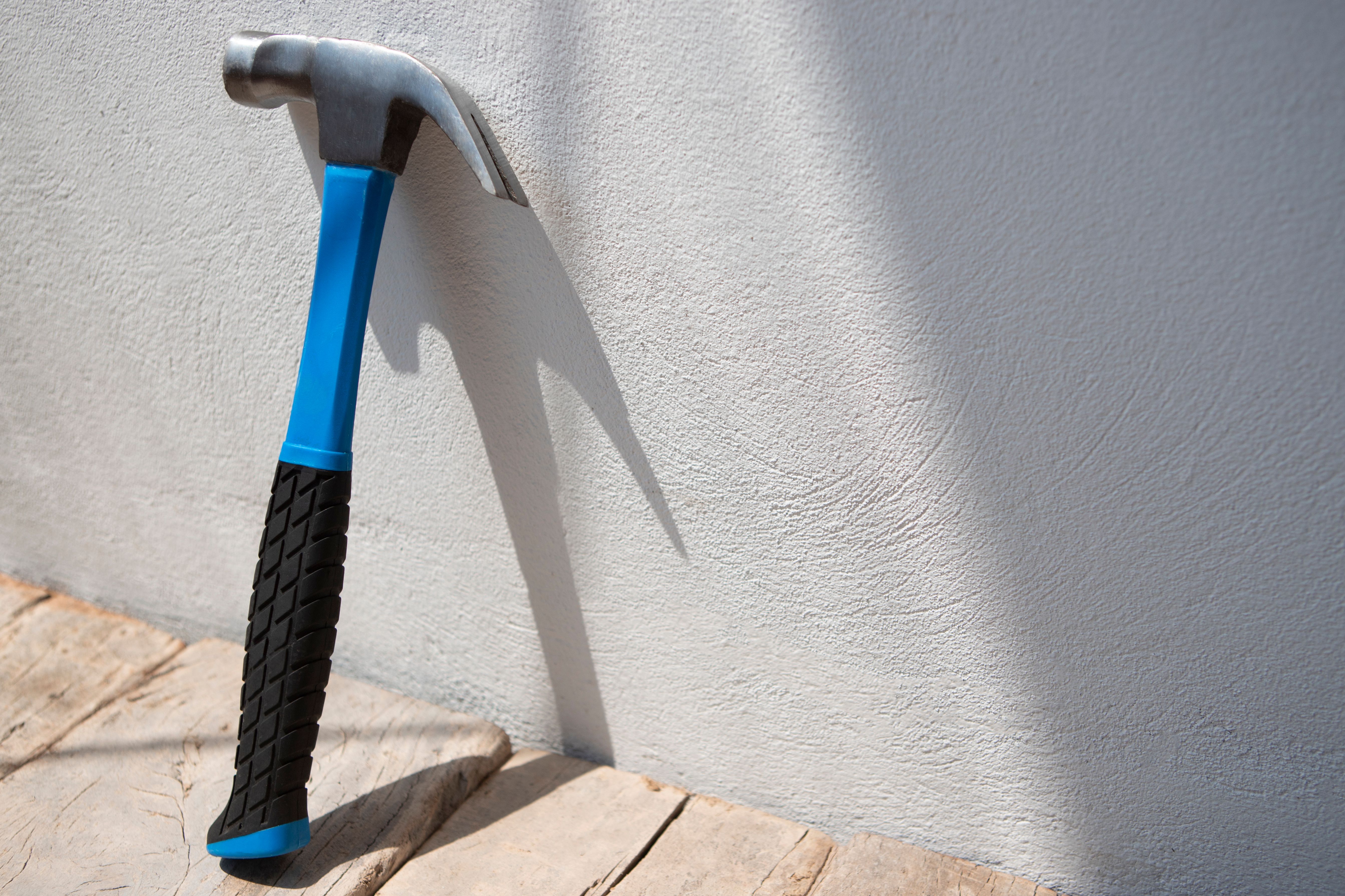 Не всі стіни можна зносити Не всі стіни можна зносити