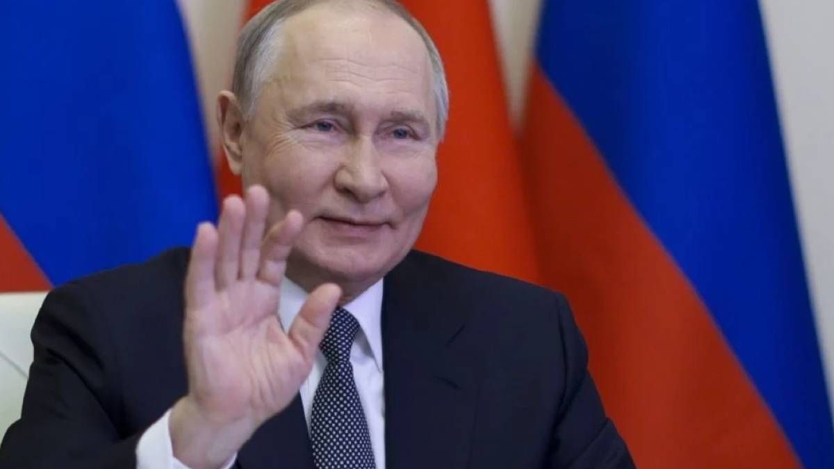 Трамп 29 раз угодил Путину за месяц правления