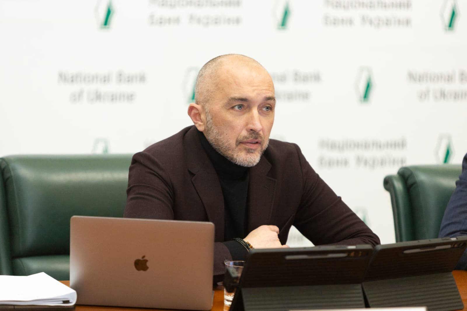 Пишний про необхідні структурні маяки для НБУ Пишний про необхідні структурні маяки для НБУ