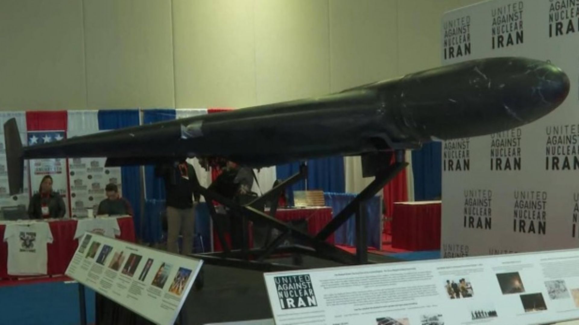 Глава МИД Польши привез на конференцию консерваторов в США сбитый в Украине "Шахед" - 24 Канал Глава МИД Польши привез на конференцию консерваторов в США сбитый в Украине "Шахед" - 24 Канал