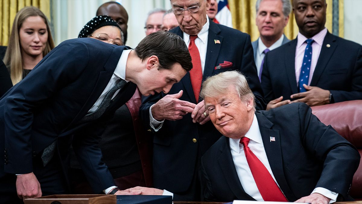 Скандальное поведение Трампа - почему его никто не может сдержать - 24 Канал Скандальное поведение Трампа - почему его никто не может сдержать - 24 Канал