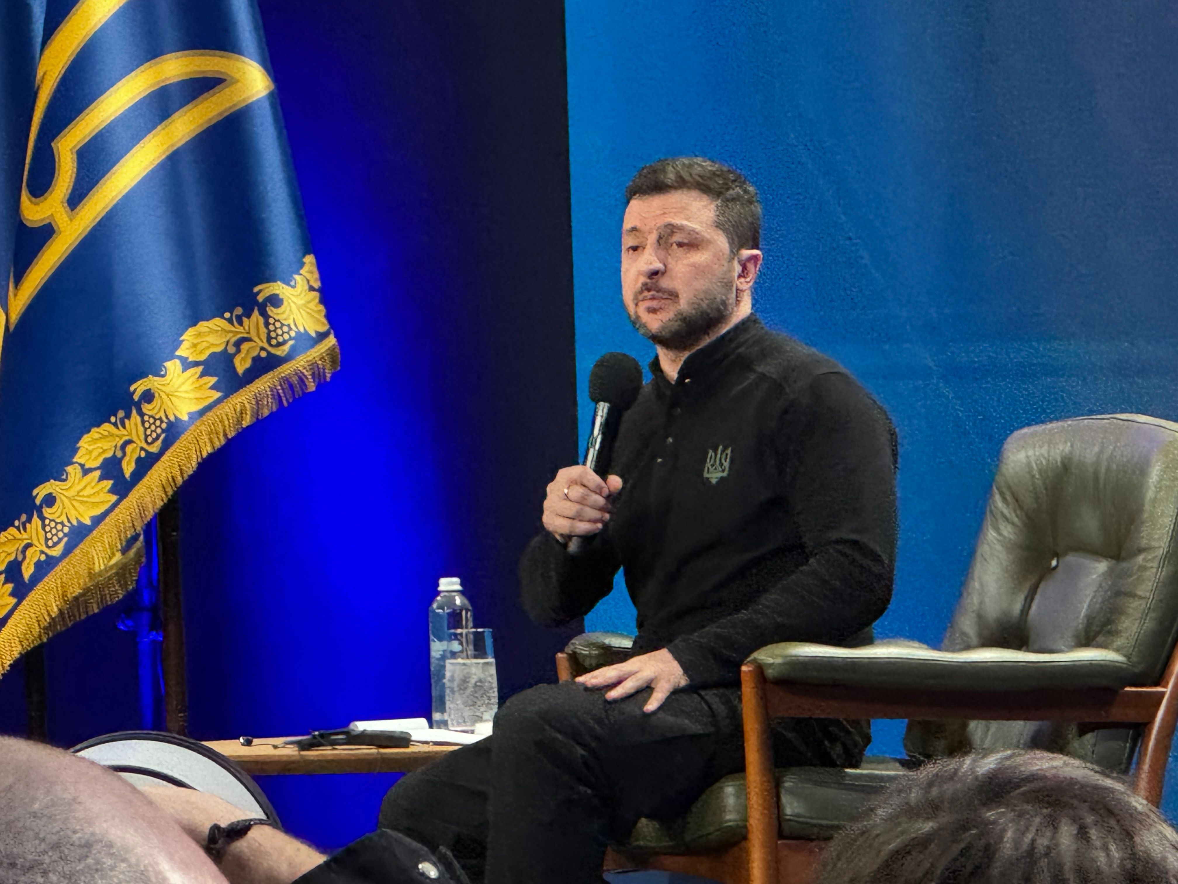 Немає ніякого скандалу, - Зеленський пояснив, чому перший варіант угоди зі США був неприйнятним - 24 Канал Немає ніякого скандалу, - Зеленський пояснив, чому перший варіант угоди зі США був неприйнятним - 24 Канал