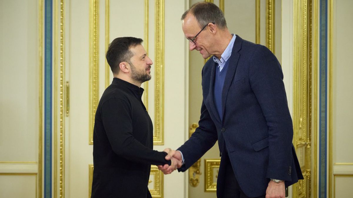 Зеленский поздравил Мерца с победой на выборах Зеленский поздравил Мерца с победой на выборах