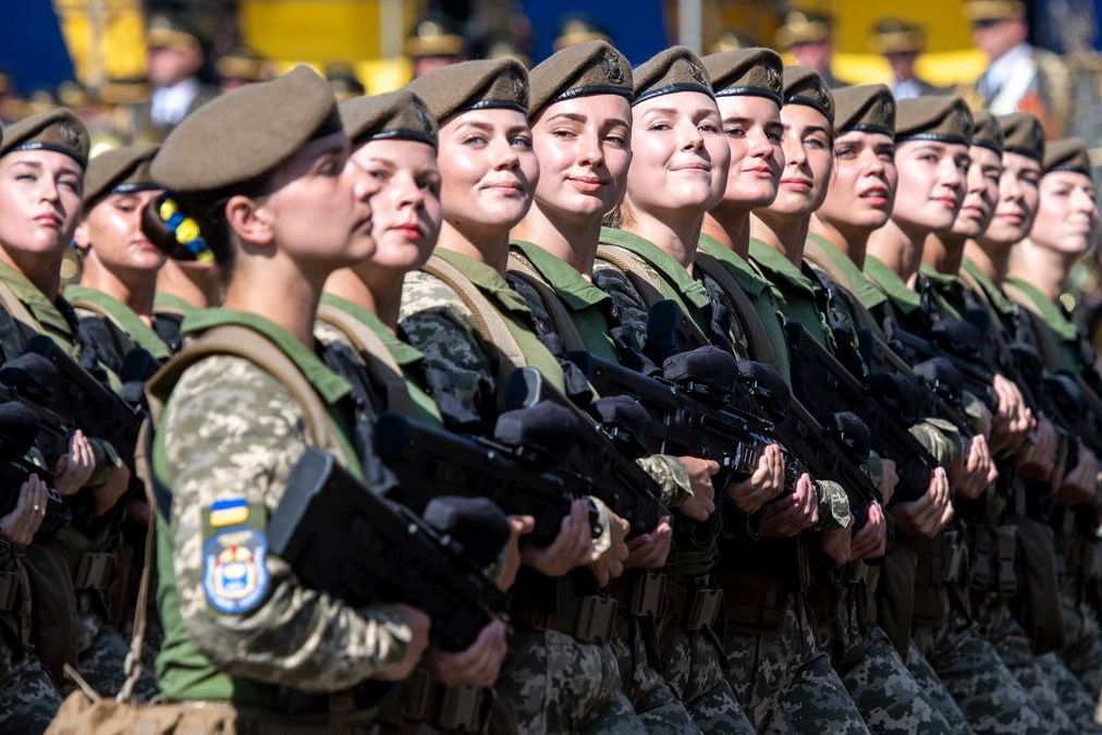 Мобілізація жінок: чи призивають в армію та за яких умов