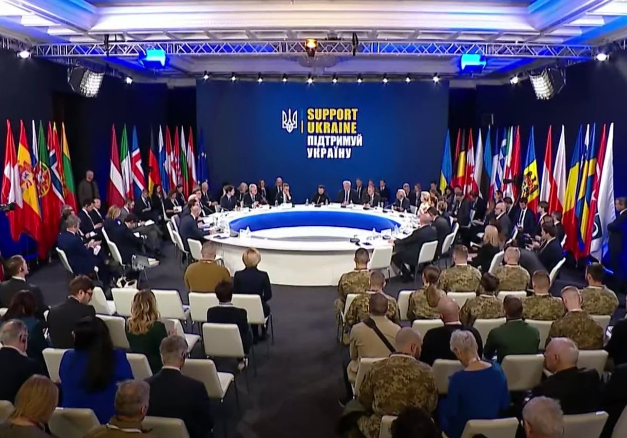 Более 25 раз: Зеленский передал Келлогу перечень, когда Россия нарушали сисфайер с 2014 года - 24 Канал Более 25 раз: Зеленский передал Келлогу перечень, когда Россия нарушали сисфайер с 2014 года - 24 Канал