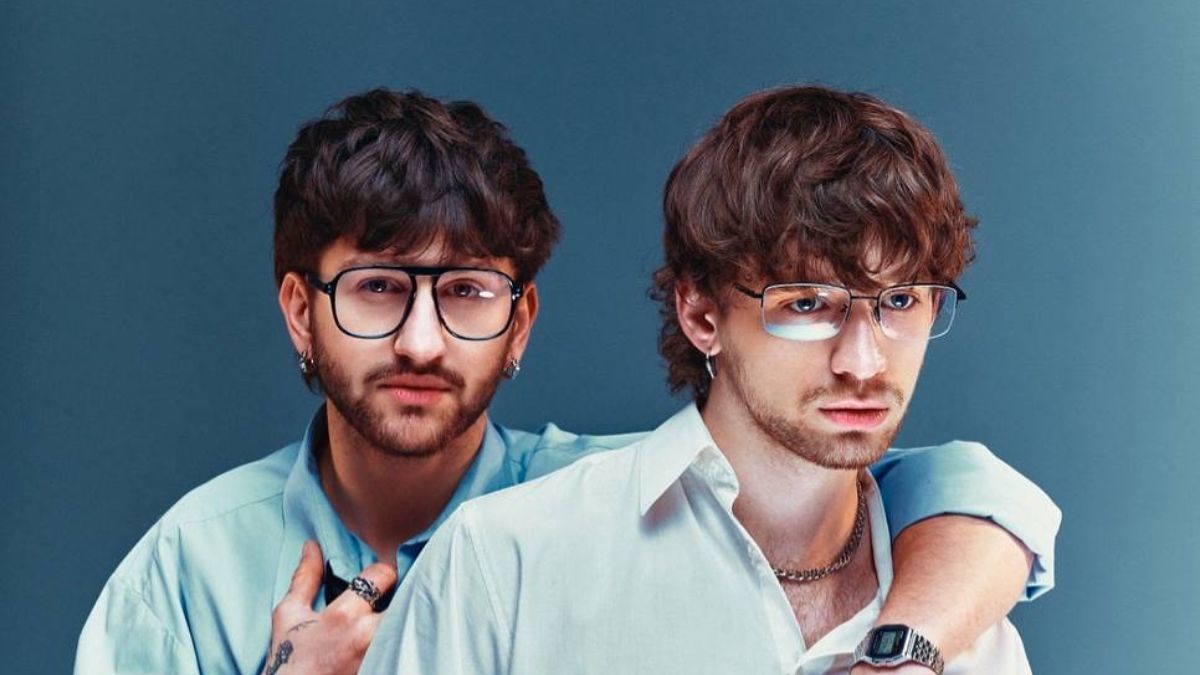 Иван и Кирилл из группы MOLODI Иван и Кирилл из группы MOLODI