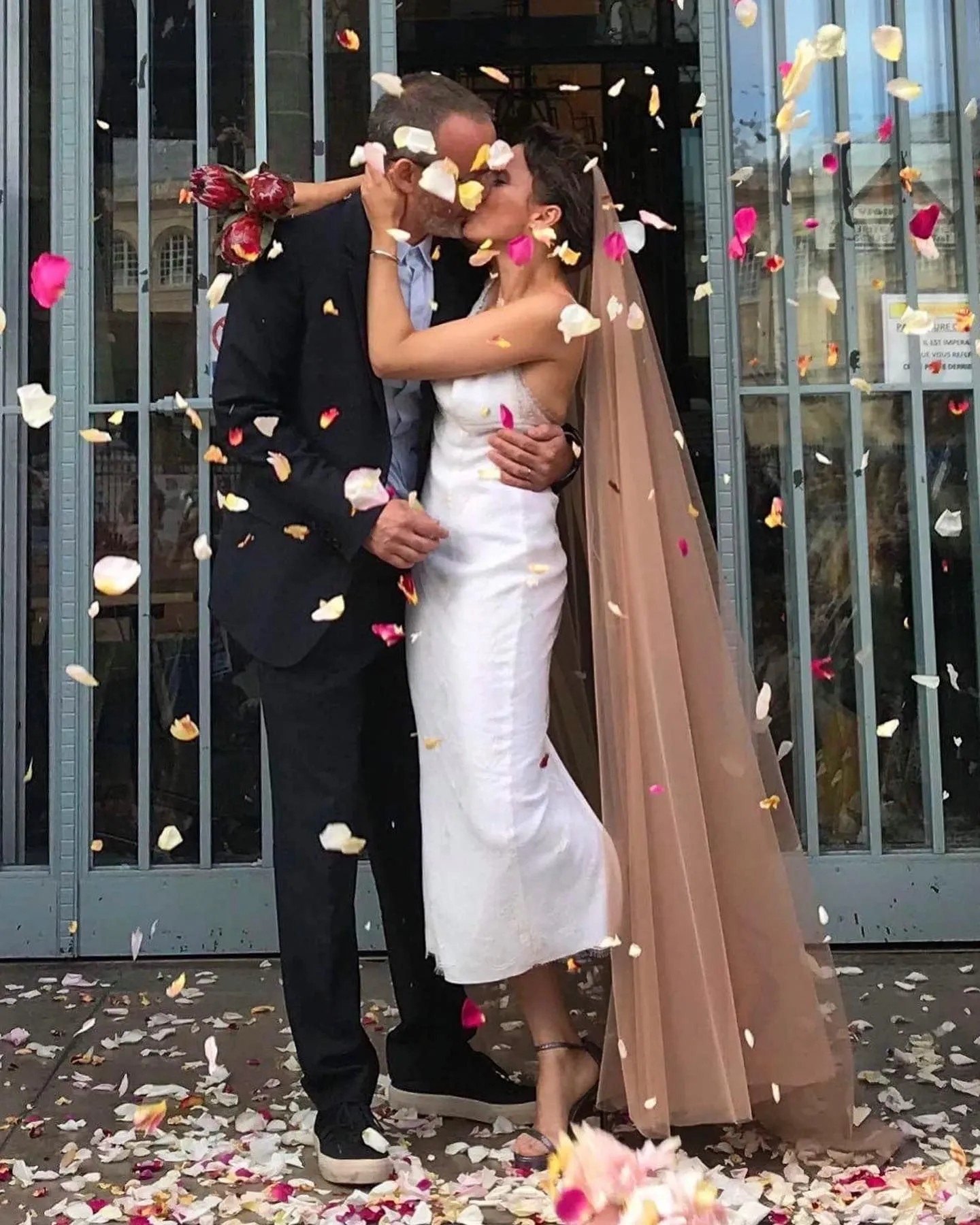 Ирэна Карпа третий раз вышла замуж Ирэна Карпа третий раз вышла замуж