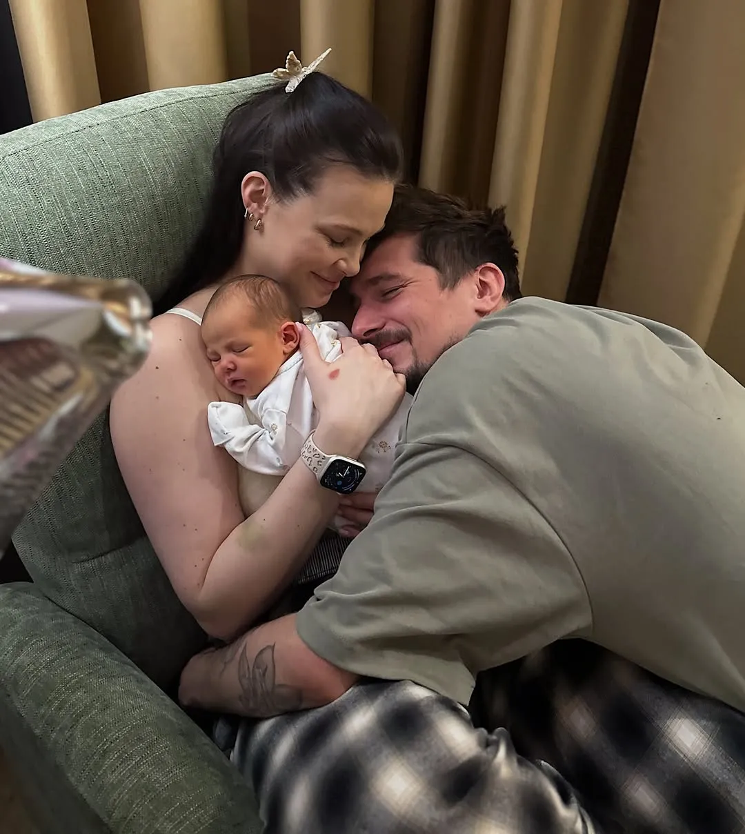 Позитив з дружиною і донькою Позитив з дружиною і донькою