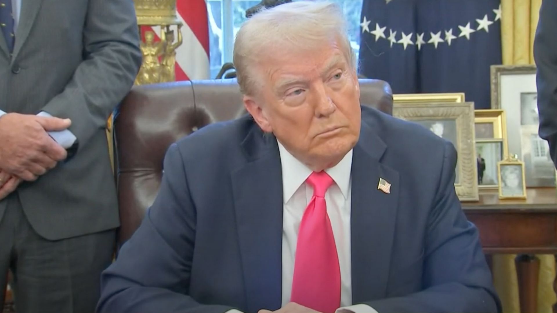 Трамп не готовий знімати санкції з Росії під час переговорів - 24 Канал Трамп не готовий знімати санкції з Росії під час переговорів - 24 Канал