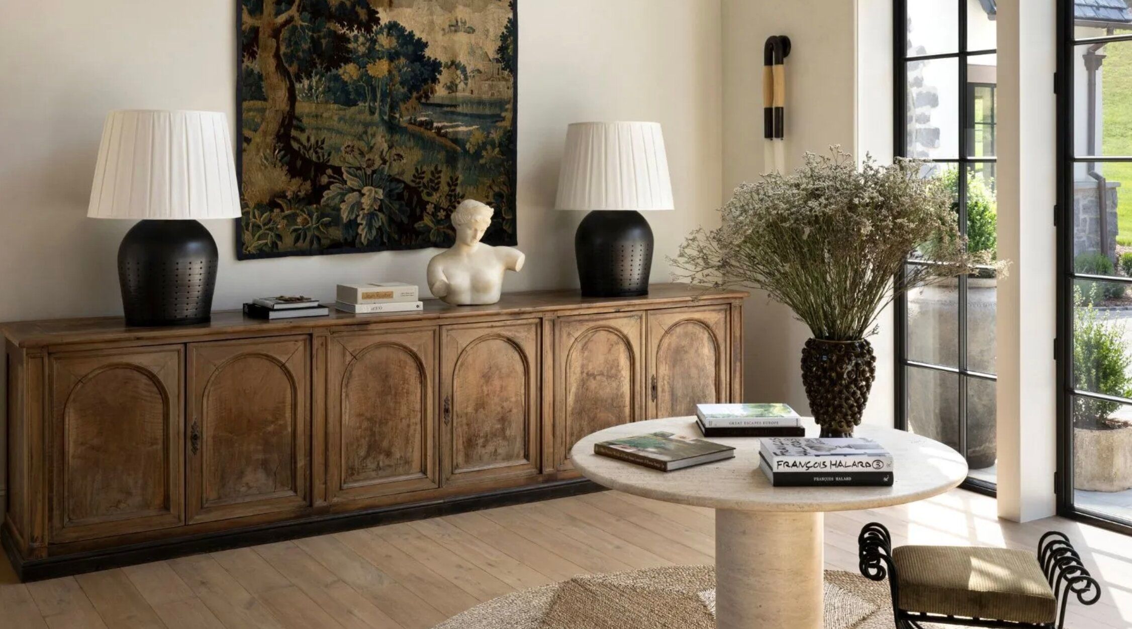 Гобелены возвращаются в моду – как использовать их в интерьере Гобелены возвращаются в моду – как использовать их в интерьере