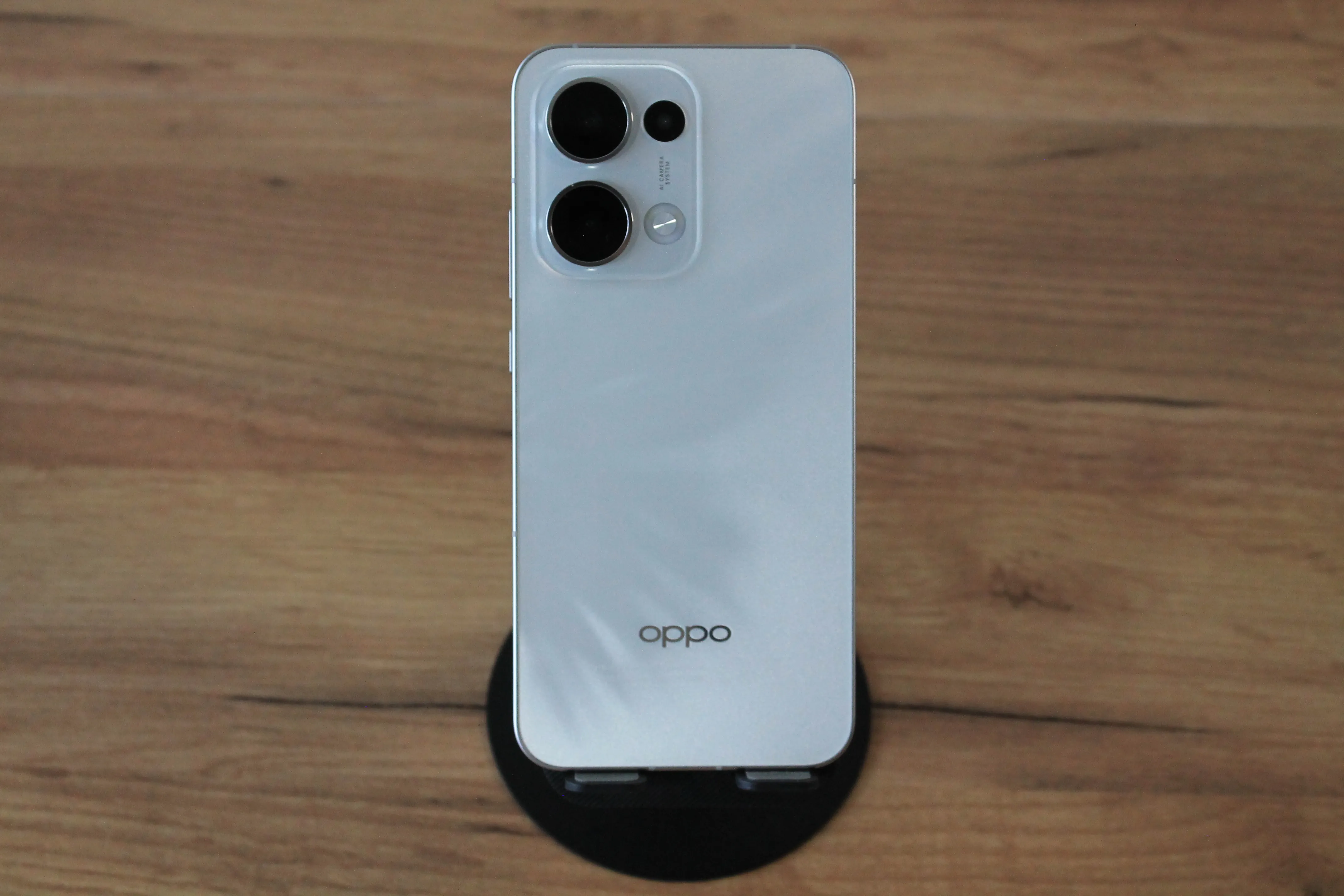 Oppo Reno13 5G Oppo Reno13 5G