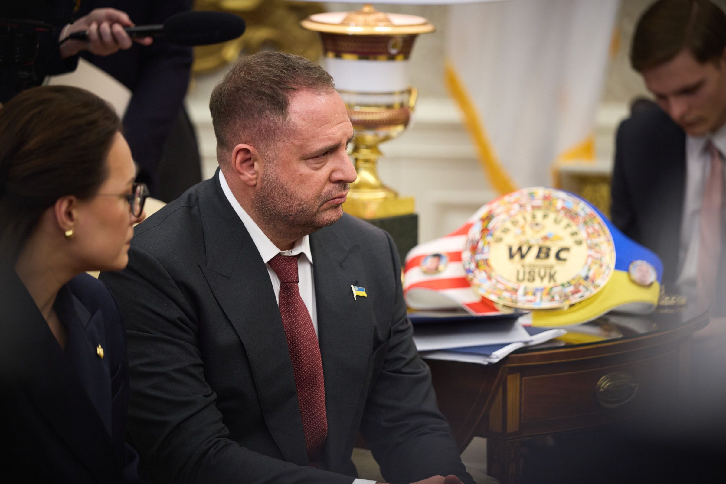 "Украина – это Минас-Тирит, который держит мир от зла": премьер и другие отреагировали на визит в США - 24 Канал "Украина – это Минас-Тирит, который держит мир от зла": премьер и другие отреагировали на визит в США - 24 Канал