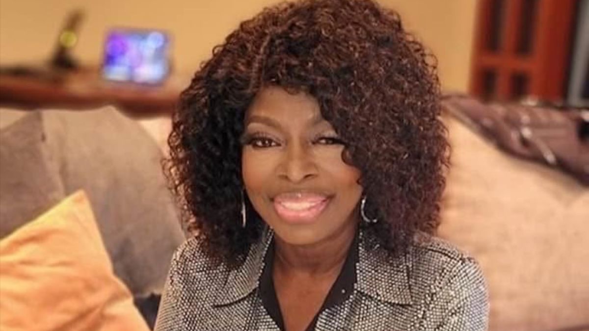 Энджи Стоун Энджи Стоун