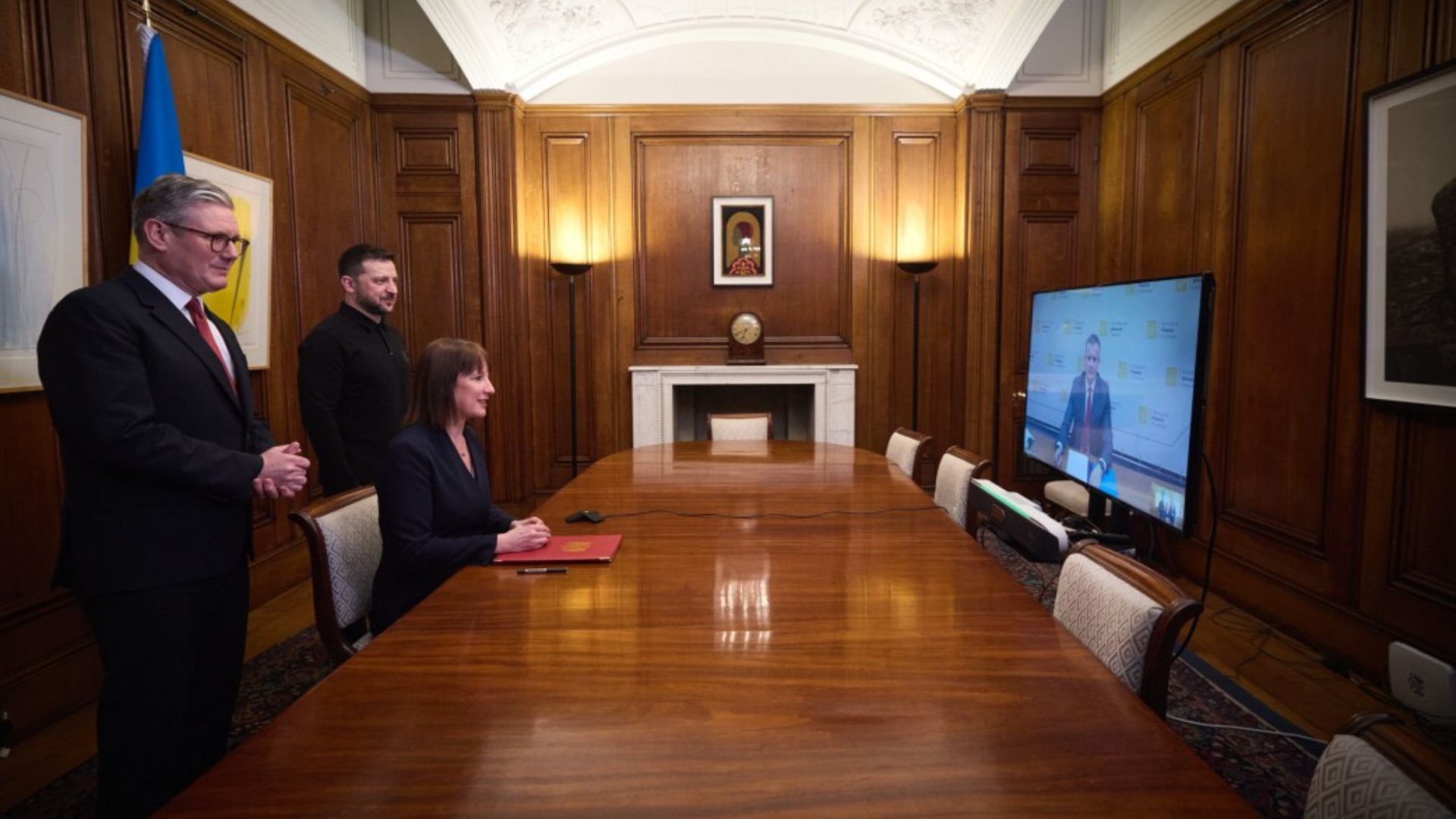 Україна отримає перший транш допомоги від Великої Британії Україна отримає перший транш допомоги від Великої Британії