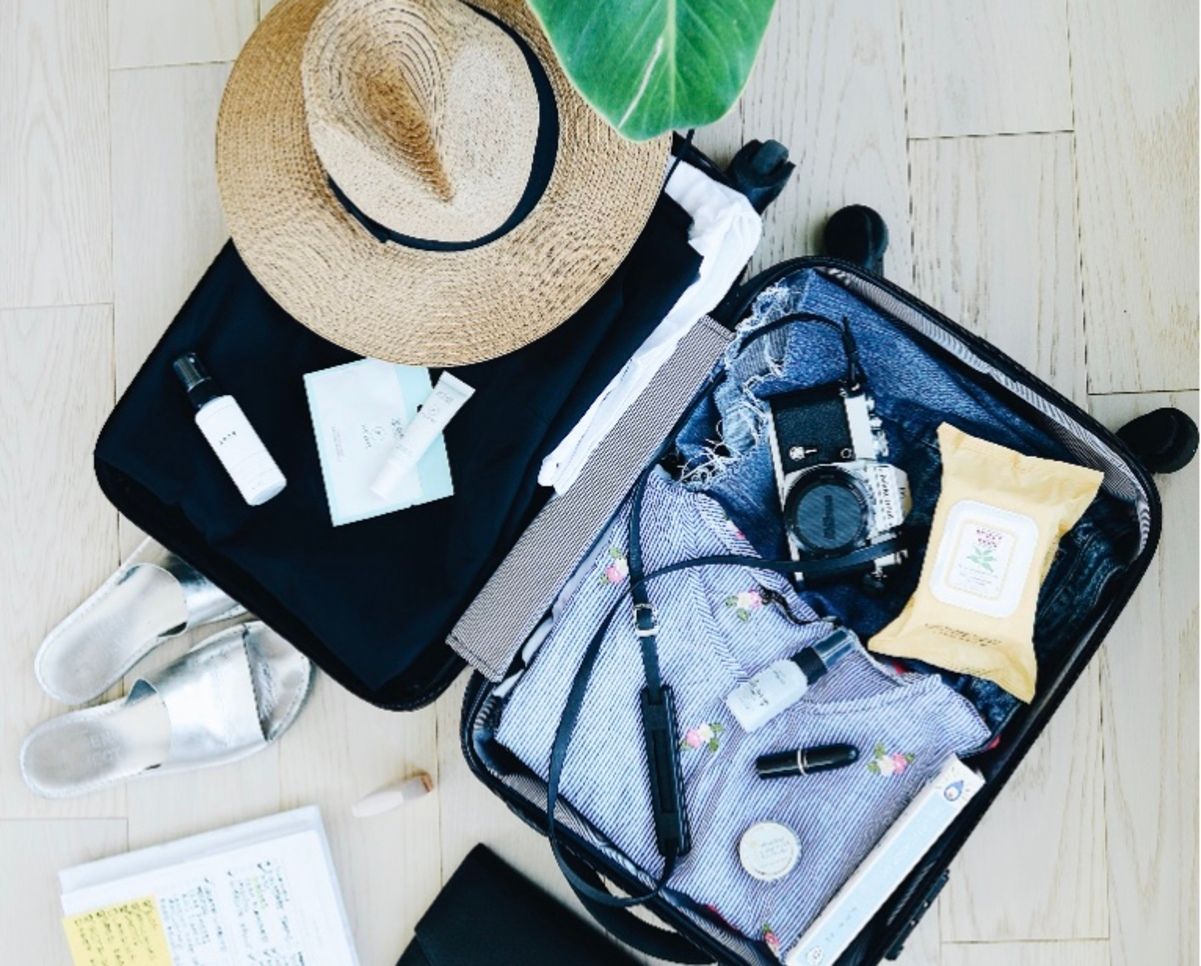 Жінка придбала загублену валізу і знайшла справжній "скарб" Жінка придбала загублену валізу і знайшла справжній "скарб"