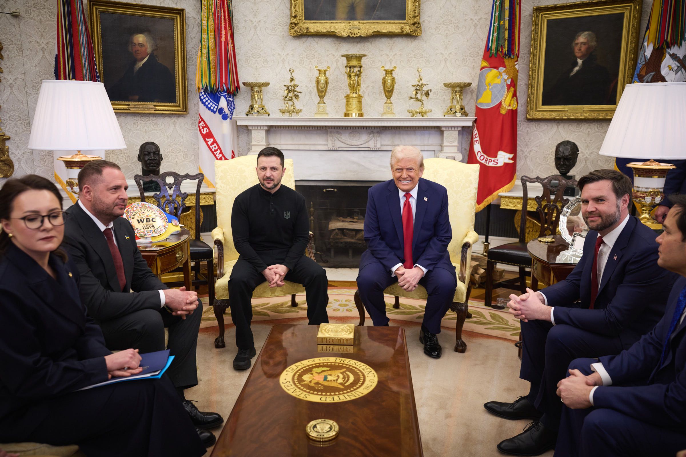 Помощники Трампа настаивают на отставке Зеленского - 24 Канал