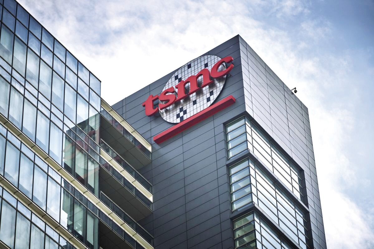 TSMC инвестирует в США TSMC инвестирует в США