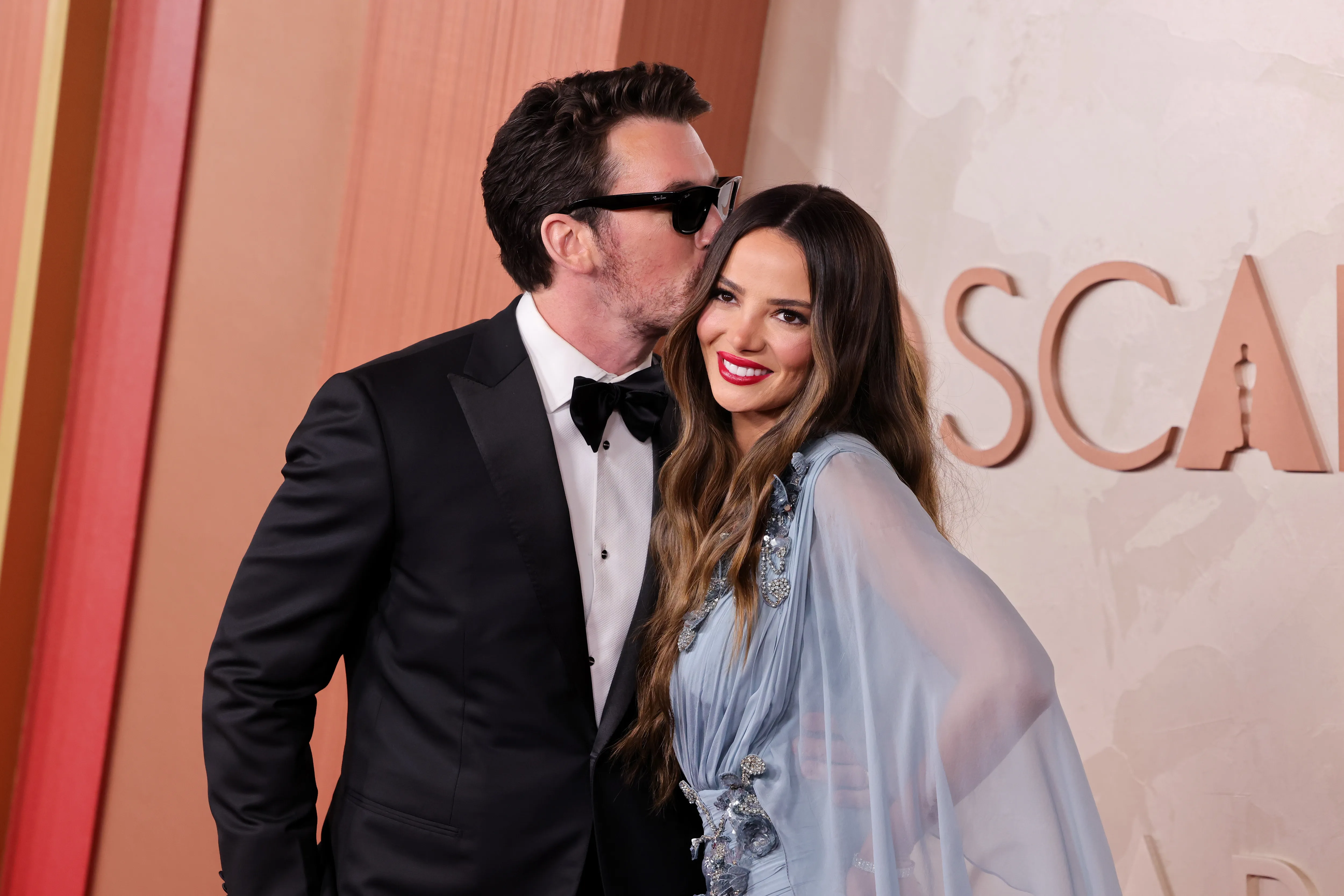 Майлз Теллер з коханою Майлз Теллер з коханою