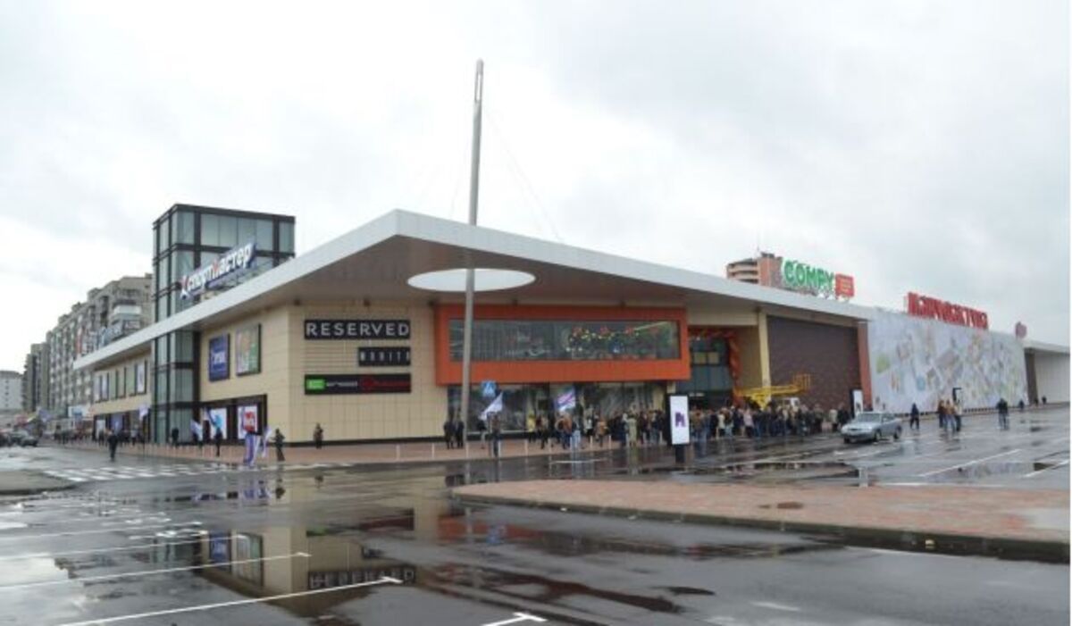 Голка в ТЦ Мануфактура в Сумах - чому її там встановили, яка історія - Нерухомість Голка в ТЦ Мануфактура в Сумах - чому її там встановили, яка історія - Нерухомість