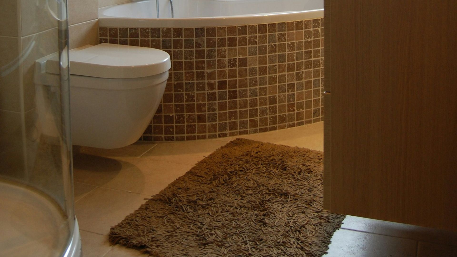 Как часто надо мыть коврик для ванной комнаты - Дизайн 24 Как часто надо мыть коврик для ванной комнаты - Дизайн 24