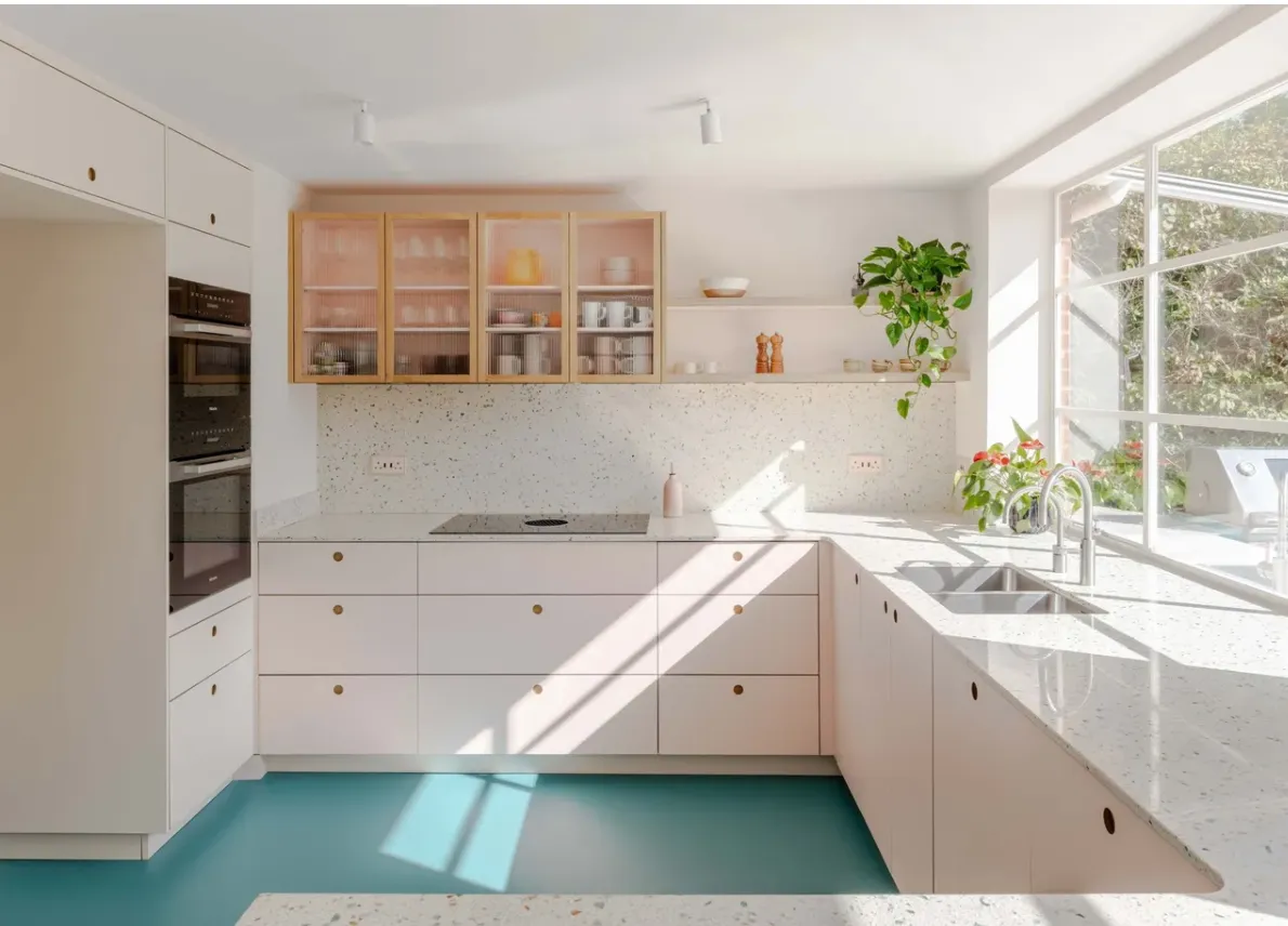 дизайн светлой кухни