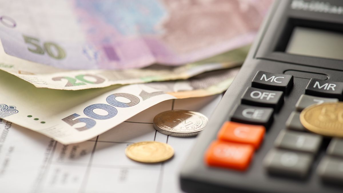 Деякі вчителі можуть отримати надбавку до зарплати Деякі вчителі можуть отримати надбавку до зарплати