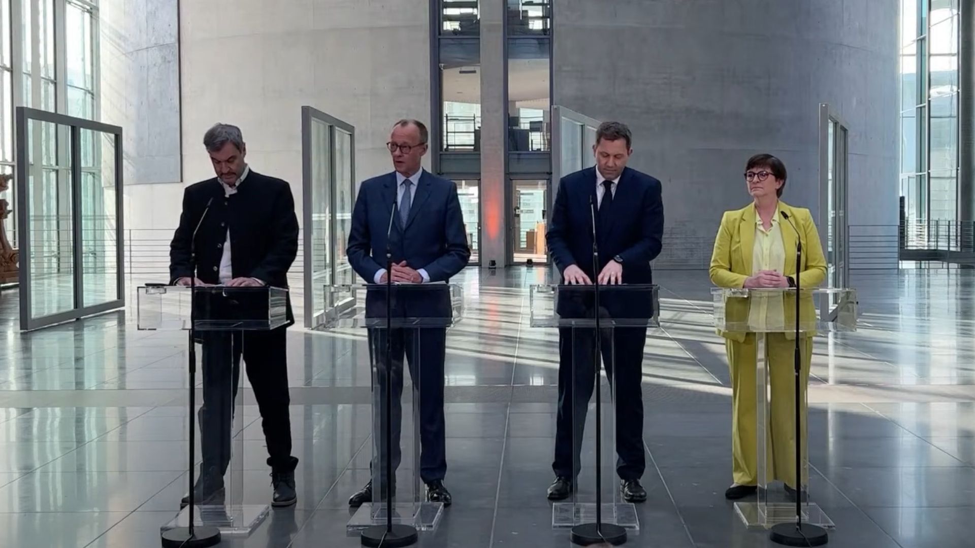 Стороны провели совместную пресс-конференцию Стороны провели совместную пресс-конференцию