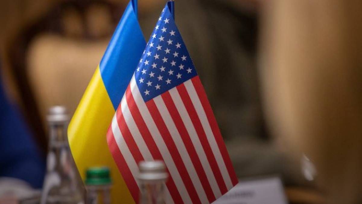 На зустрічі у Саудівській Аравії Україна переконуватиме США відновити допомогу та обмін розвідданими
