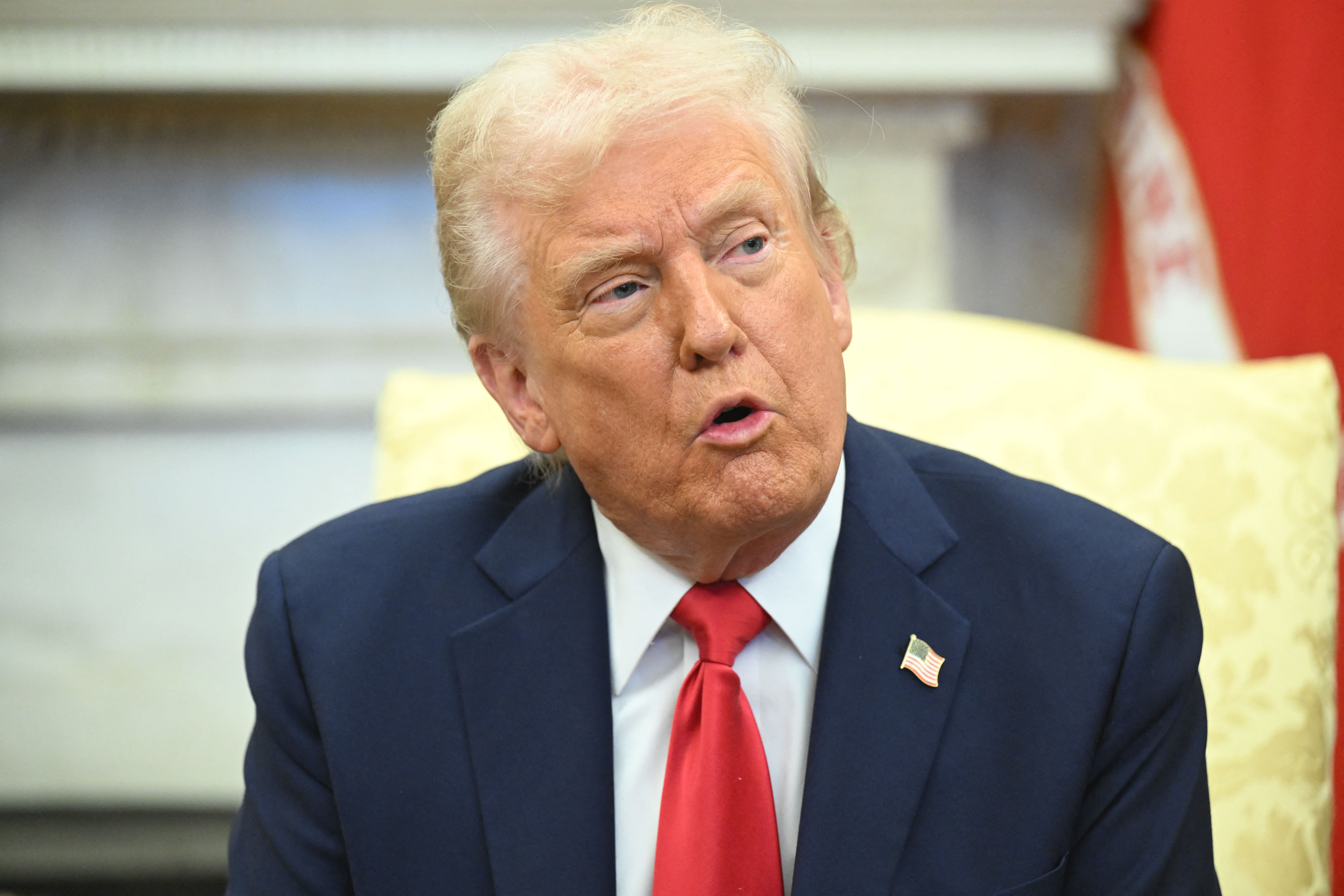 Трамп не планирует отменять пошлины против Канады, Мексики и Китая Трамп не планирует отменять пошлины против Канады, Мексики и Китая