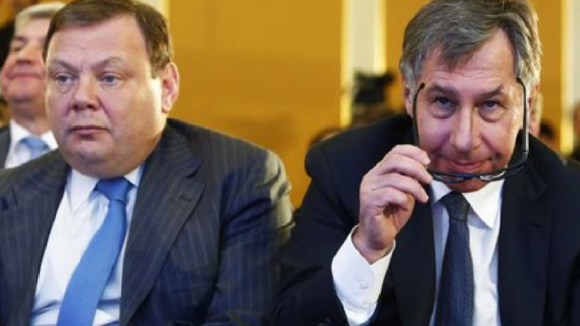 Деньги Фридмана и Авена: АРМА списало 137 миллионов гривен на восстановление Украины - Бизнес Деньги Фридмана и Авена: АРМА списало 137 миллионов гривен на восстановление Украины - Бизнес