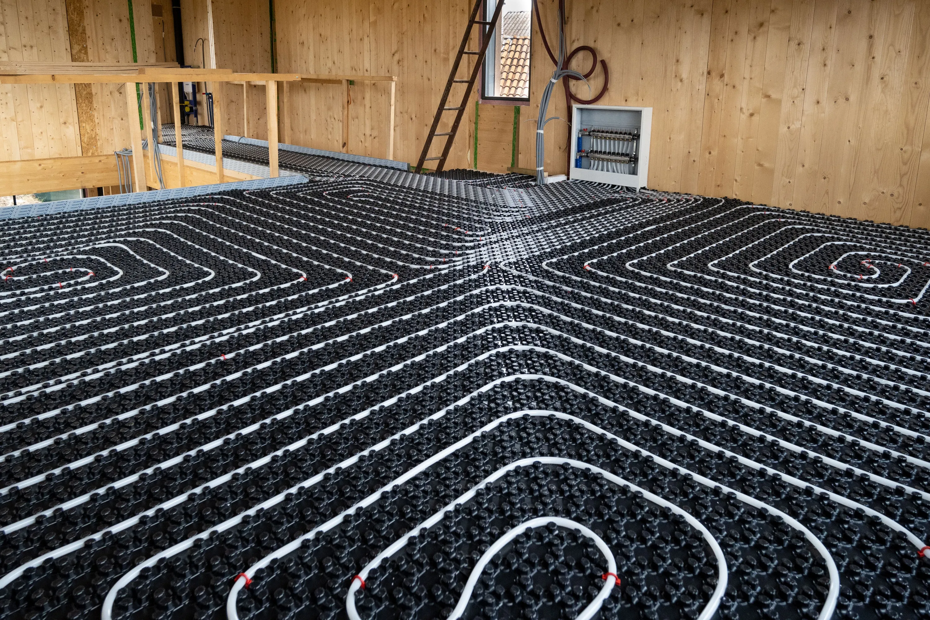 Тепла підлога у ванній кімнаті 