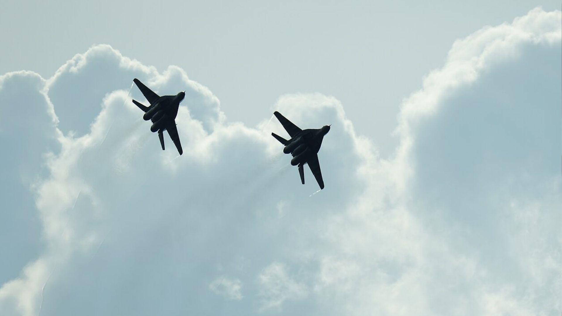 Для "повітряного щита" над Україною потрібно від 24 до 160 літаків Для "повітряного щита" над Україною потрібно від 24 до 160 літаків